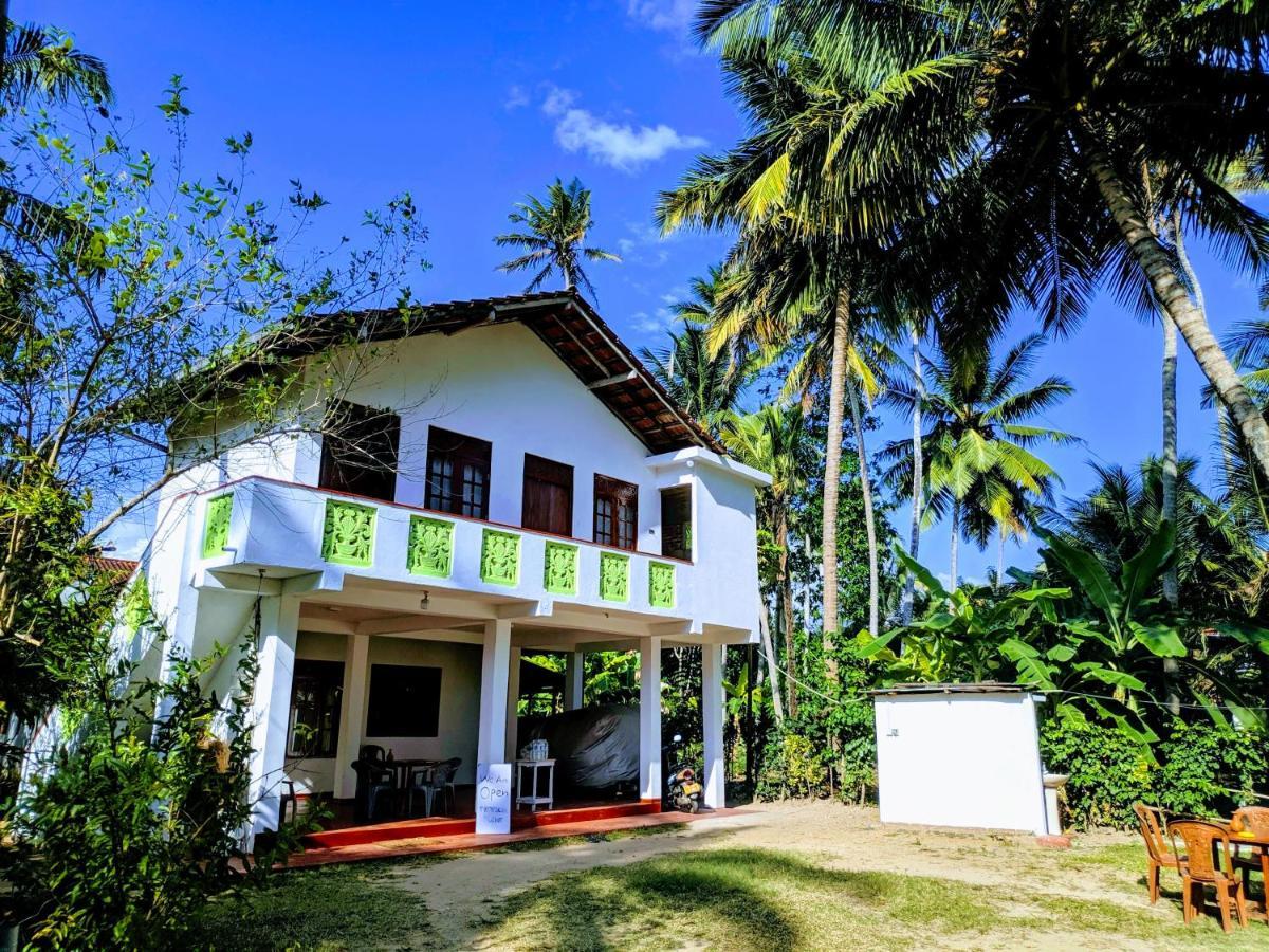 Tropical Point Inn Матара Екстер'єр фото