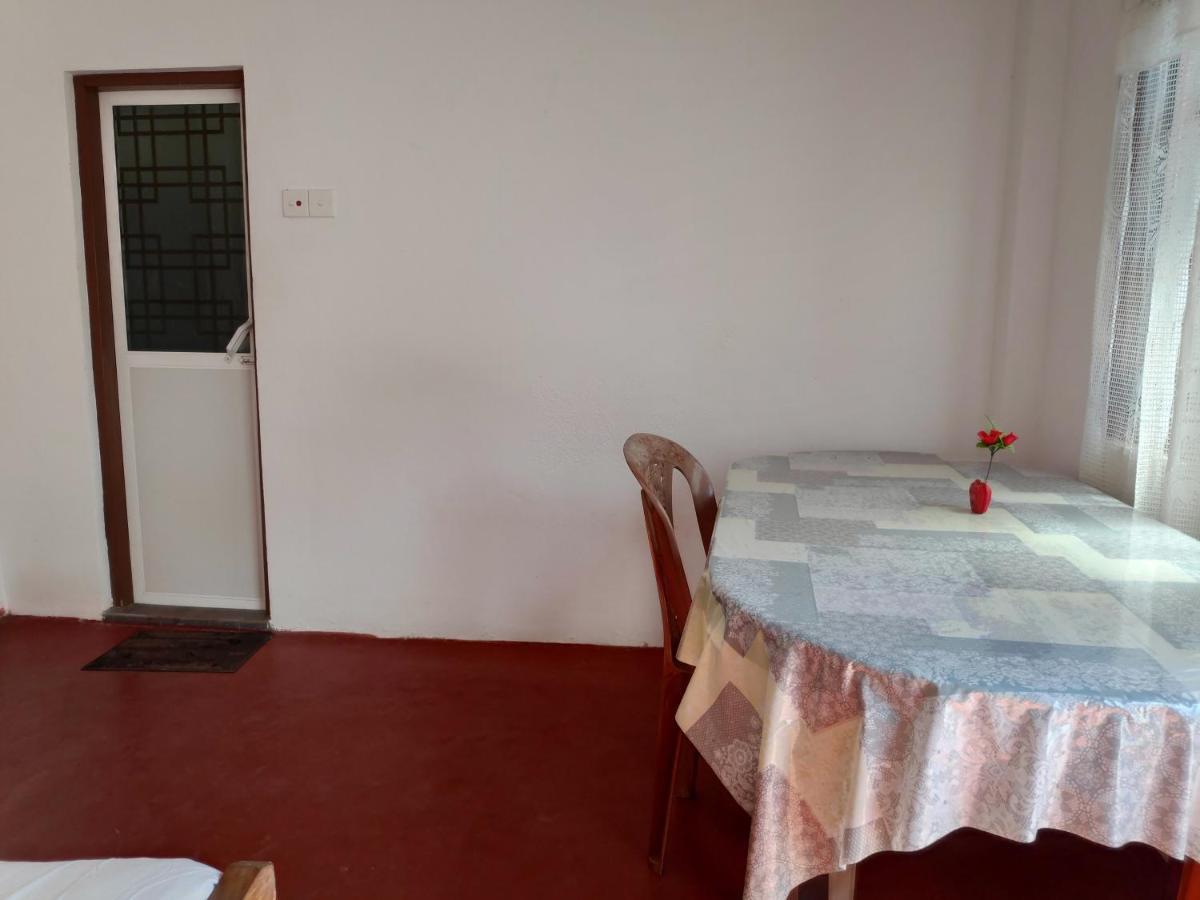 Tropical Point Inn Матара Екстер'єр фото